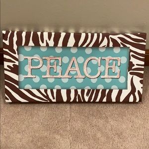❤️Child’s Room PEACE sign